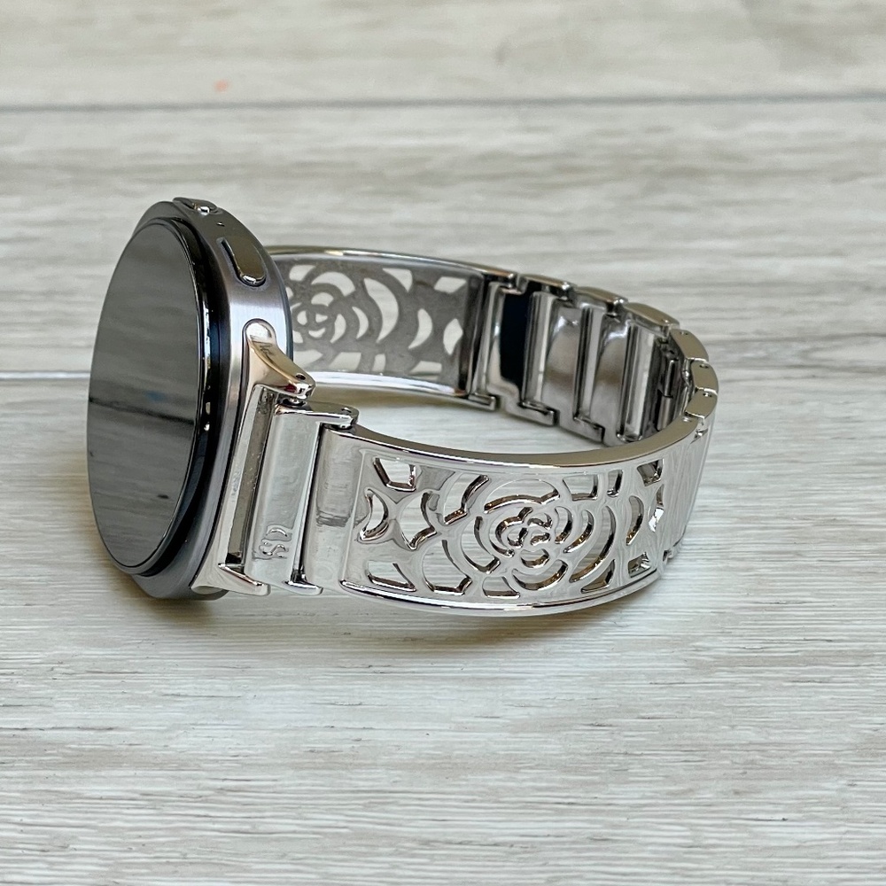 Silver Floral Stainless Steel Smartwatch Band - Fits Round Smartwatches